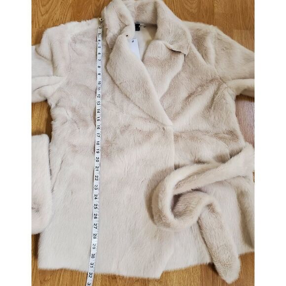 Love Token BENTLEY FAUX FUR TIE WRAP JACKET - Picture 13 of 16